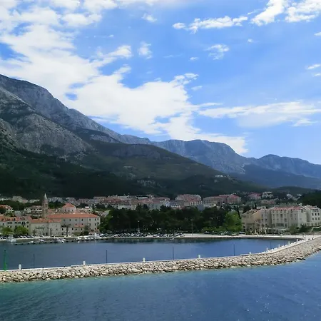 Borna Apartment Makarska
