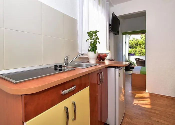 Borna Apartment Makarska